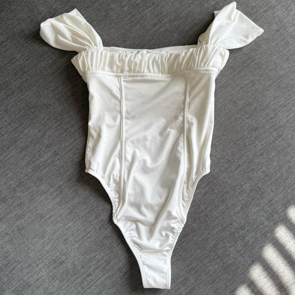 Princess Polly Shiloh Bodysuit - Picture 2 of 3